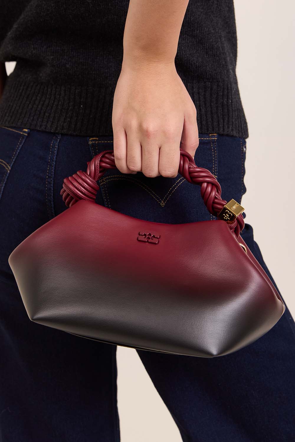 תיק בו סמול